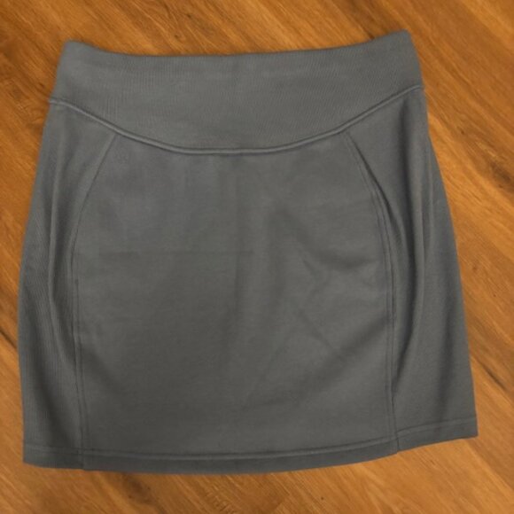 Lululemon Oasis Blue Scuba HR Mini Skirt Cotton Fleece NWT Large - Picture 2 of 6